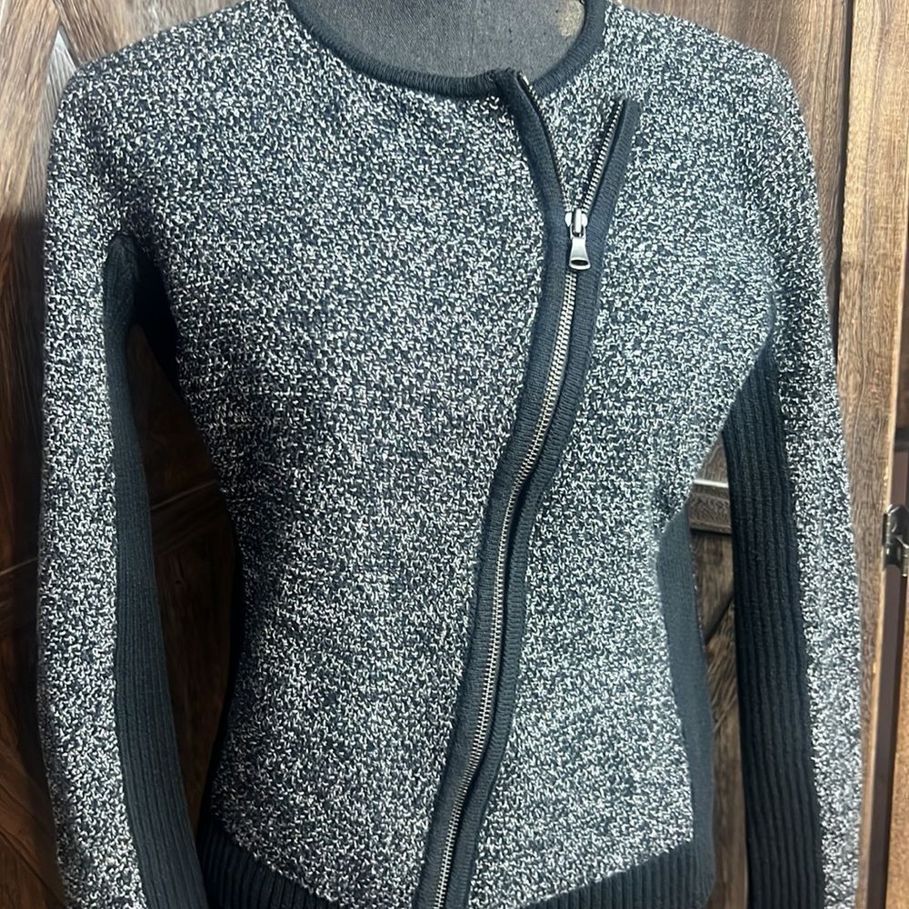 LOFT SWEATER - Picture 2 of 9